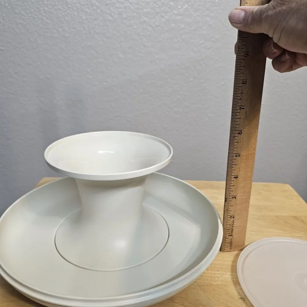 Tupperware Chip & Dip Serving Tray Bowl Set w/ Lid Almond White Vintage USA